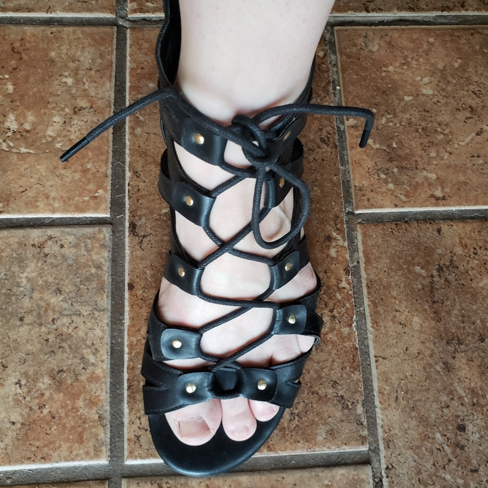 Report Black Lace Up Sandals 8